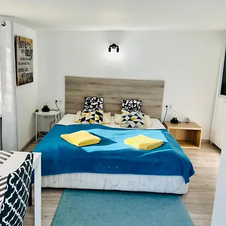 Balcsitthon Apartment